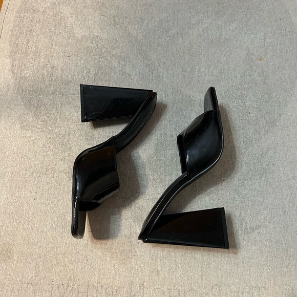 Forever 21 Black Heels - Picture 3 of 3